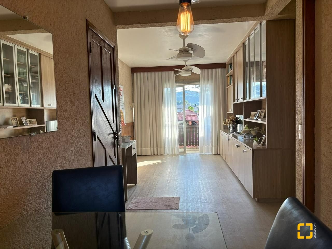 Apartamento com 47m², 1 quarto, 1 garagem, no bairro Canasvieiras em Florianópolis
