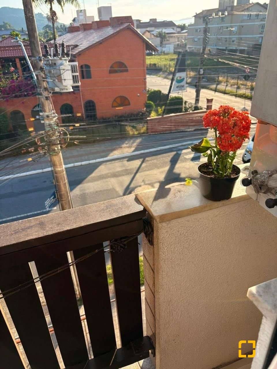 Apartamento com 47m², 1 quarto, 1 garagem, no bairro Canasvieiras em Florianópolis