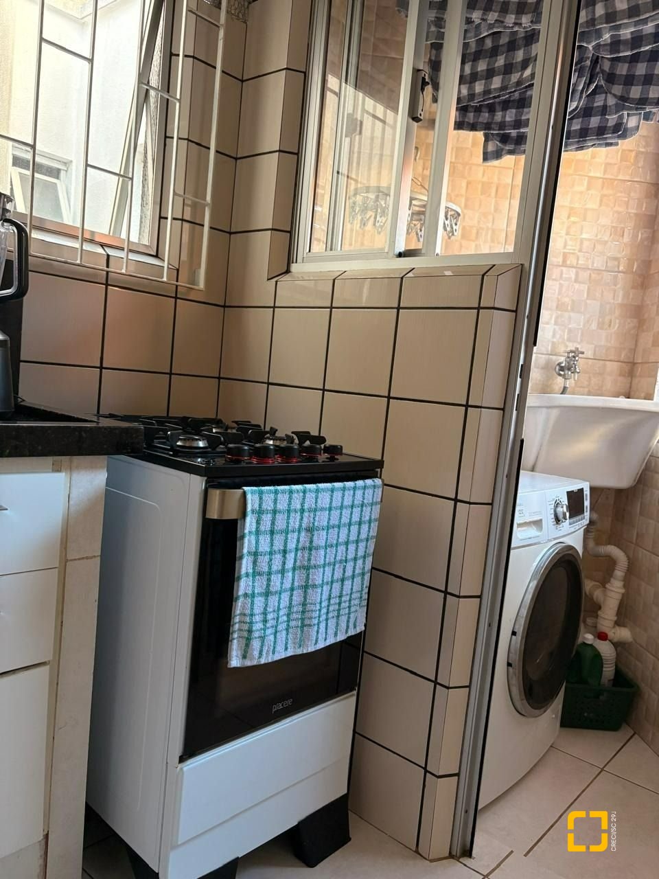 Apartamento com 47m², 1 quarto, 1 garagem, no bairro Canasvieiras em Florianópolis