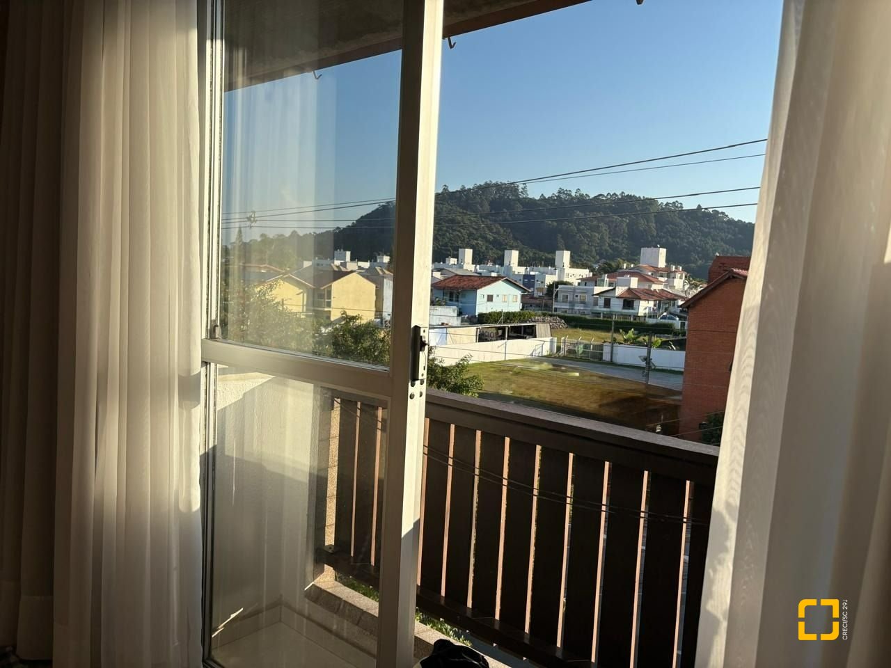 Apartamento com 47m², 1 quarto, 1 garagem, no bairro Canasvieiras em Florianópolis