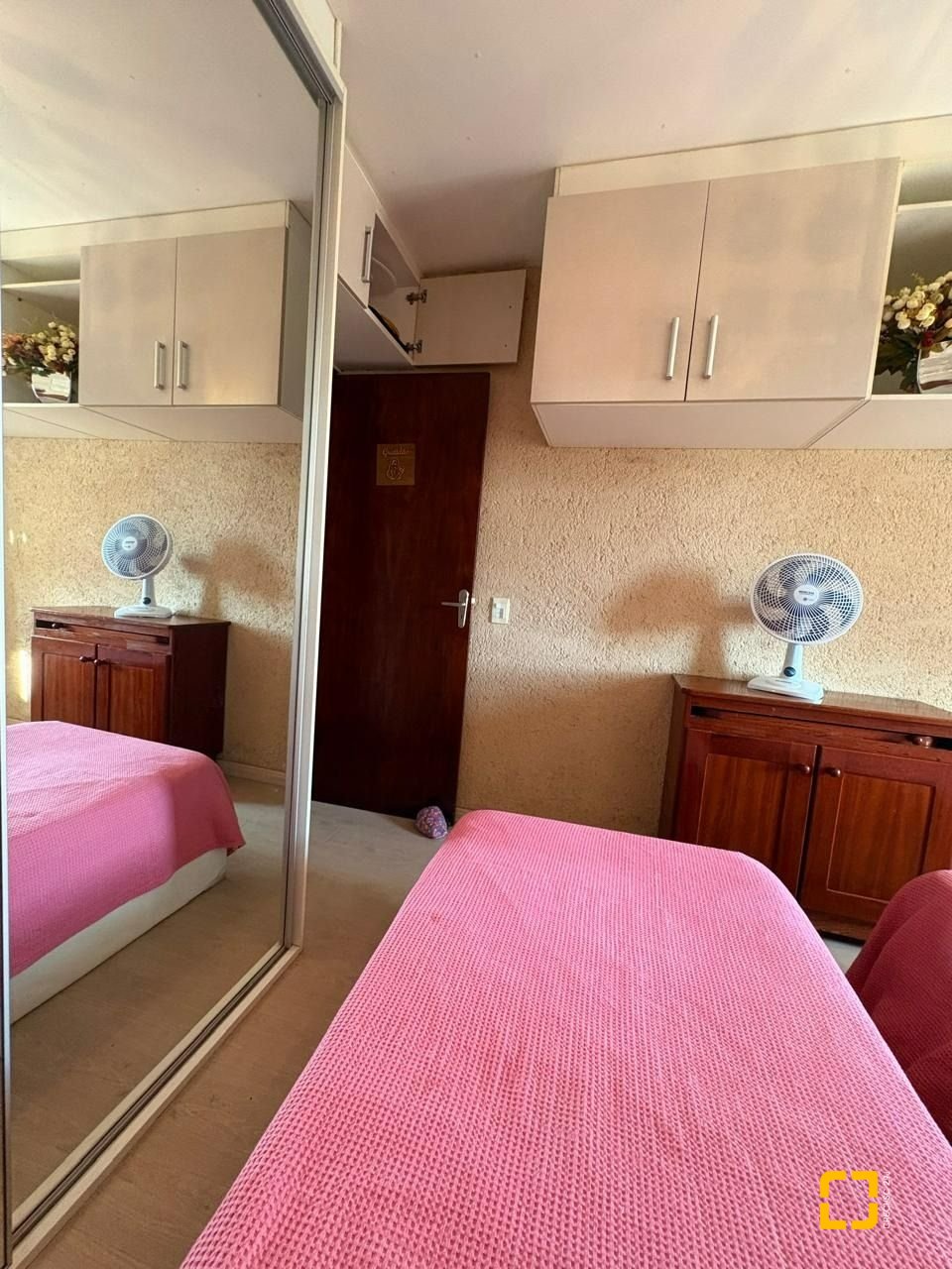 Apartamento com 47m², 1 quarto, 1 garagem, no bairro Canasvieiras em Florianópolis