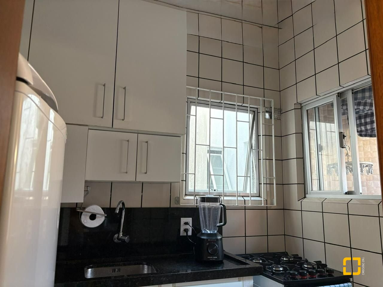 Apartamento com 47m², 1 quarto, 1 garagem, no bairro Canasvieiras em Florianópolis
