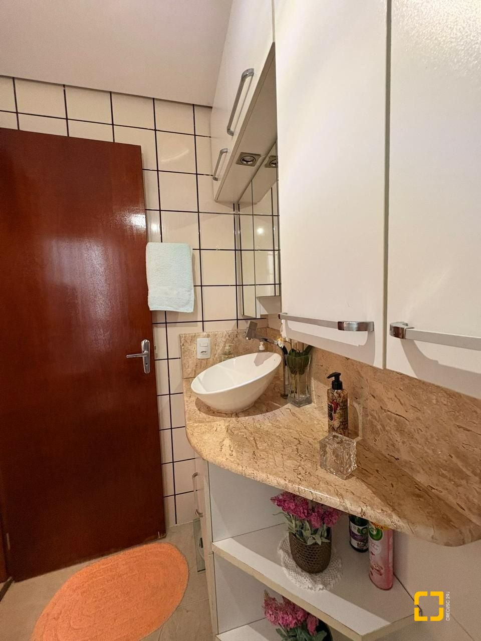 Apartamento com 47m², 1 quarto, 1 garagem, no bairro Canasvieiras em Florianópolis