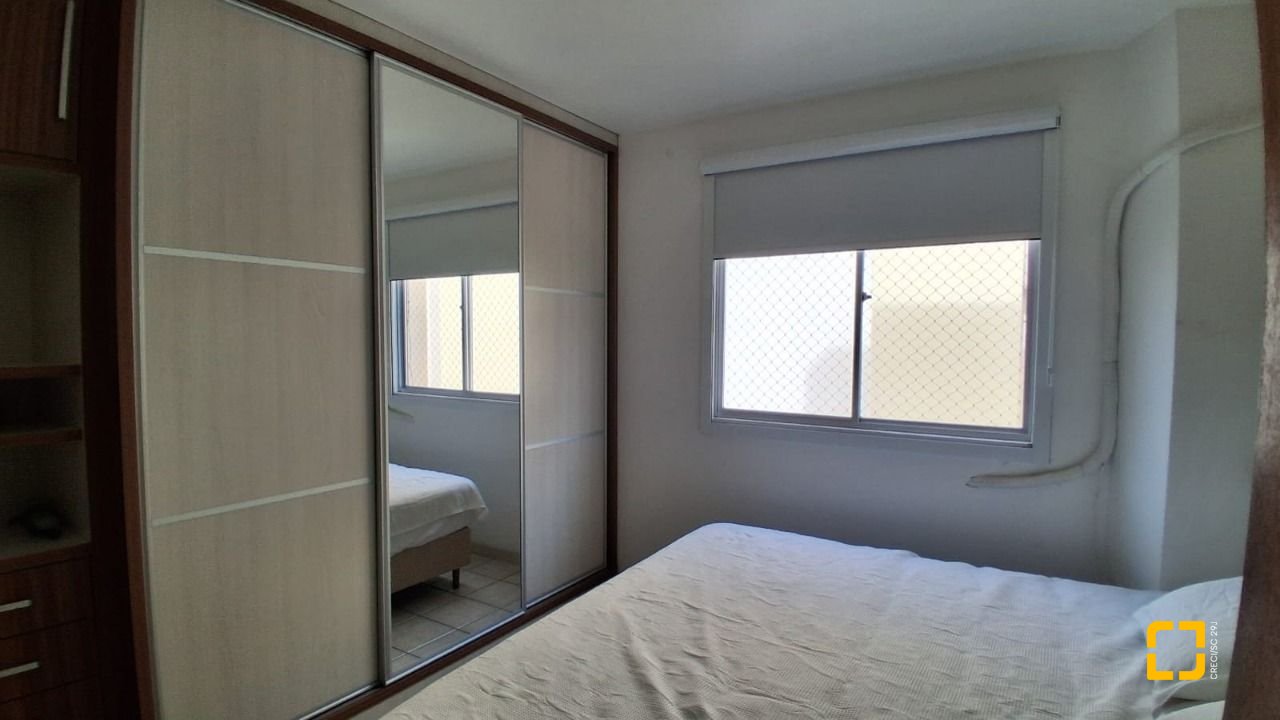 Apartamento com 96m², 4 quartos (sendo 1 suíte), 1 garagem, no bairro Trindade em Florianópolis