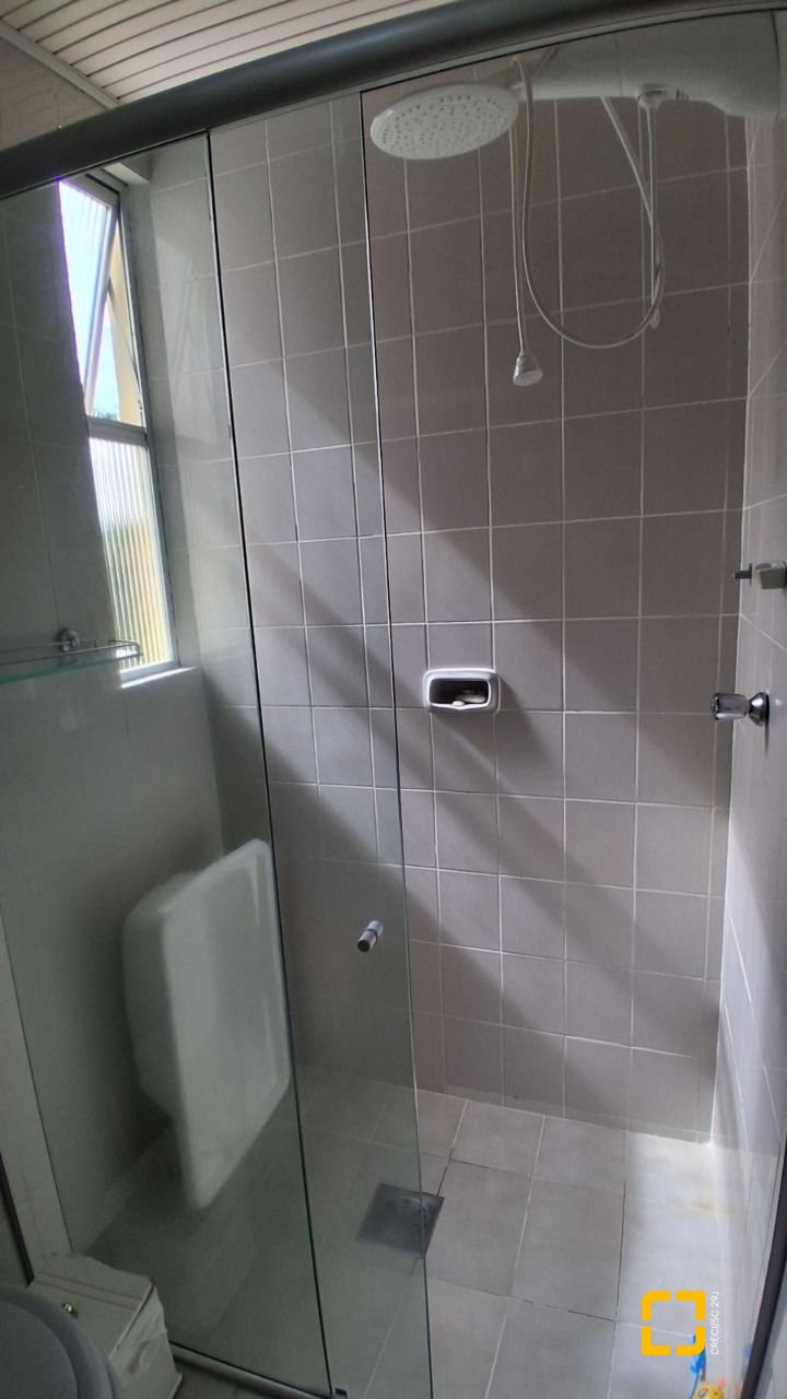 Apartamento com 96m², 4 quartos (sendo 1 suíte), 1 garagem, no bairro Trindade em Florianópolis