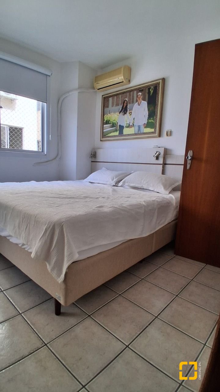 Apartamento com 96m², 4 quartos (sendo 1 suíte), 1 garagem, no bairro Trindade em Florianópolis
