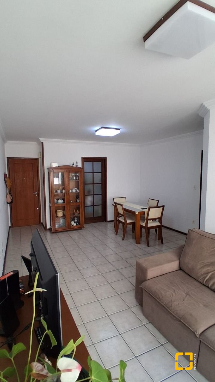 Apartamento com 96m², 4 quartos (sendo 1 suíte), 1 garagem, no bairro Trindade em Florianópolis