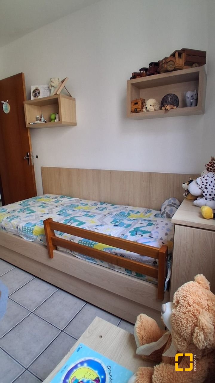 Apartamento com 96m², 4 quartos (sendo 1 suíte), 1 garagem, no bairro Trindade em Florianópolis