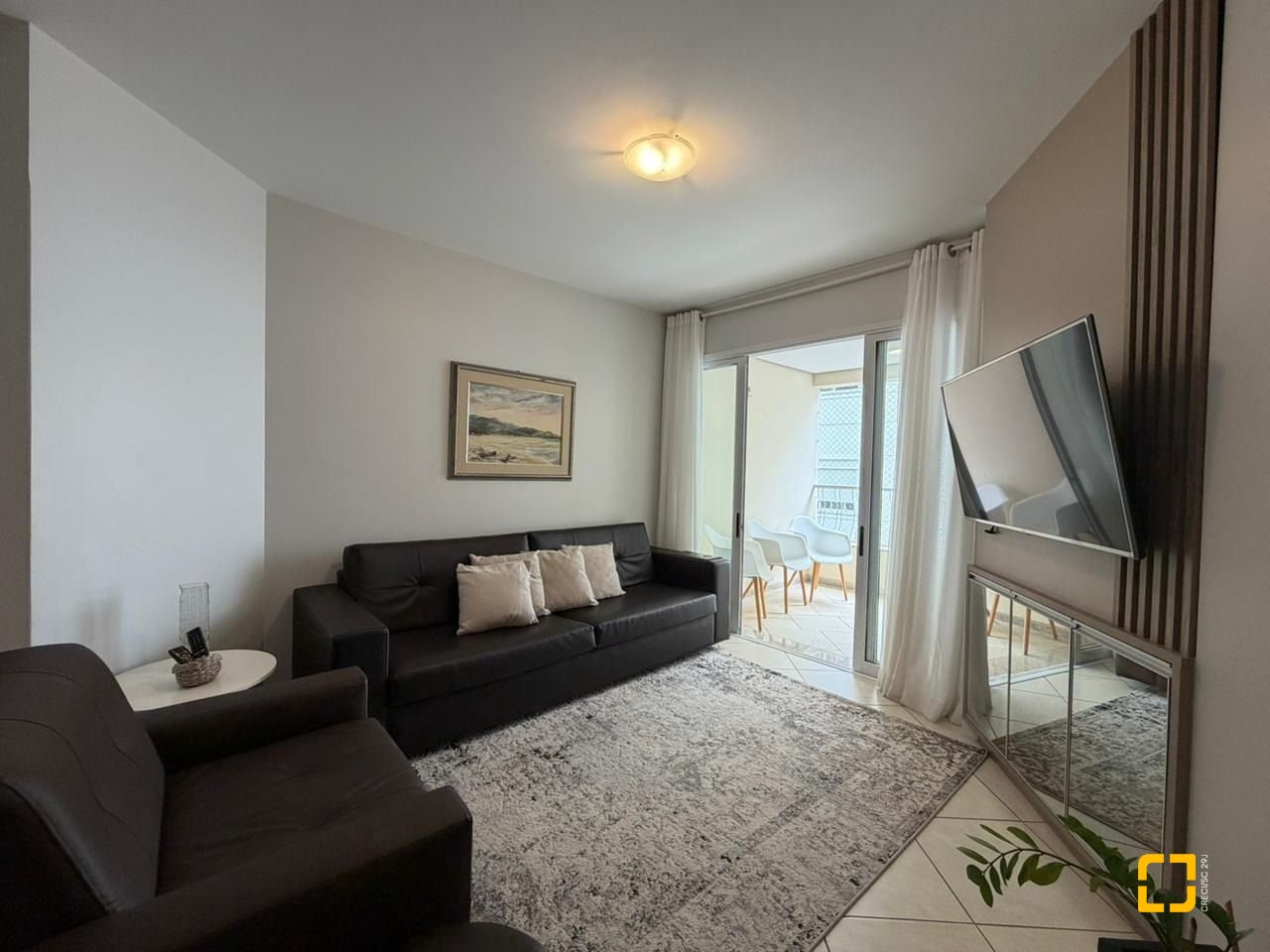 Apartamento com 102m², 4 quartos (sendo 1 suíte), 1 garagem, no bairro Jurerê Internacional em Florianópolis