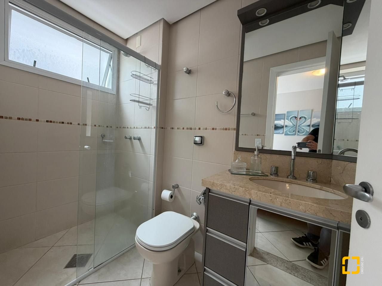 Apartamento com 102m², 4 quartos (sendo 1 suíte), 1 garagem, no bairro Jurerê Internacional em Florianópolis