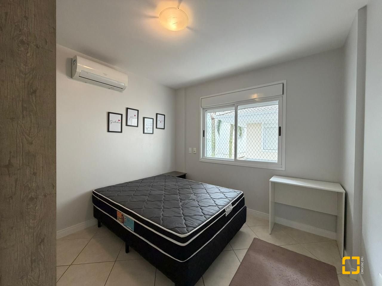 Apartamento com 102m², 4 quartos (sendo 1 suíte), 1 garagem, no bairro Jurerê Internacional em Florianópolis