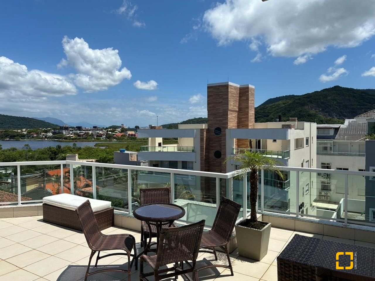 Apartamento com 43m², 1 quarto, 1 garagem, no bairro Rio Tavares em Florianópolis