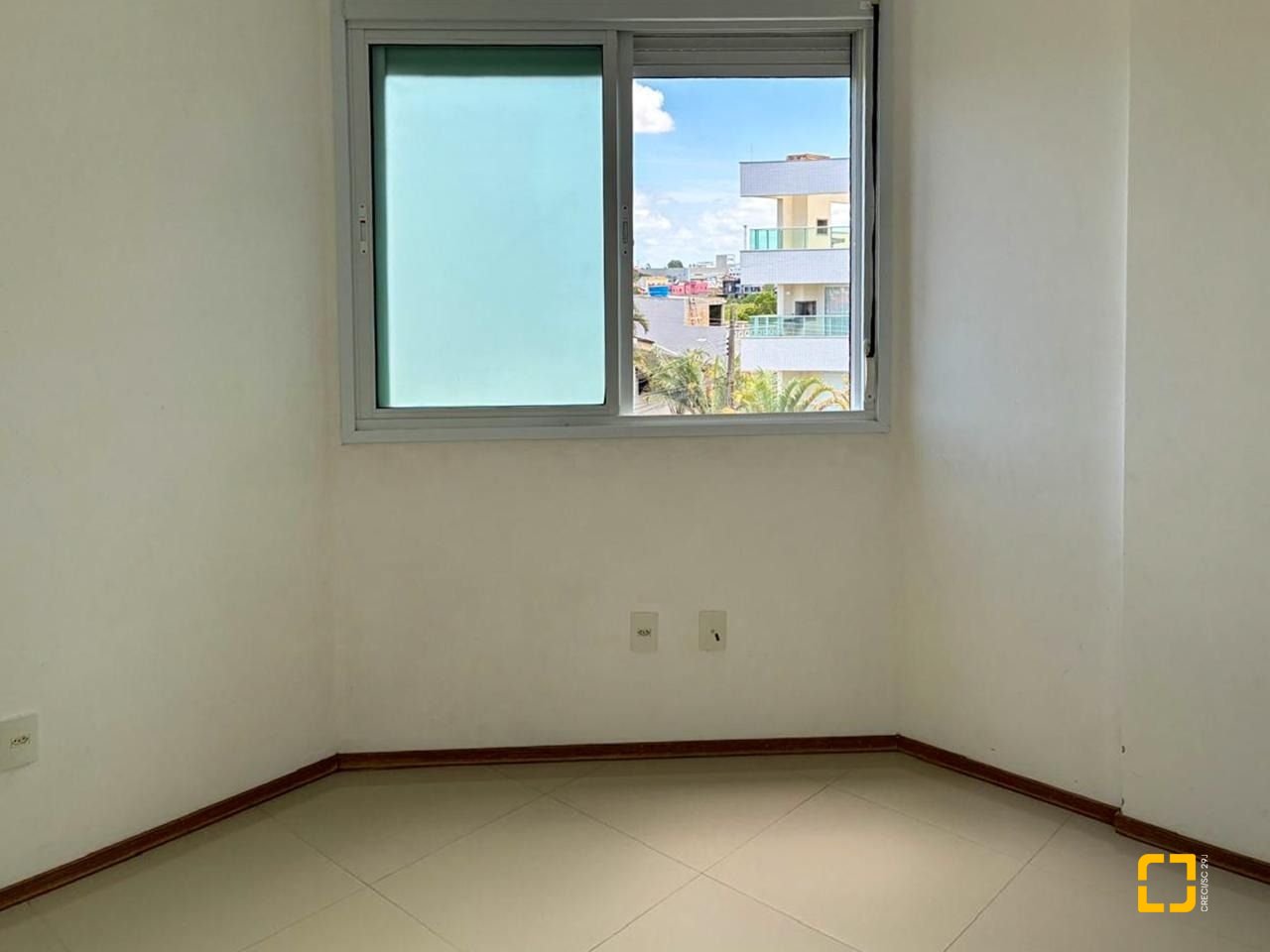 Apartamento com 43m², 1 quarto, 1 garagem, no bairro Rio Tavares em Florianópolis