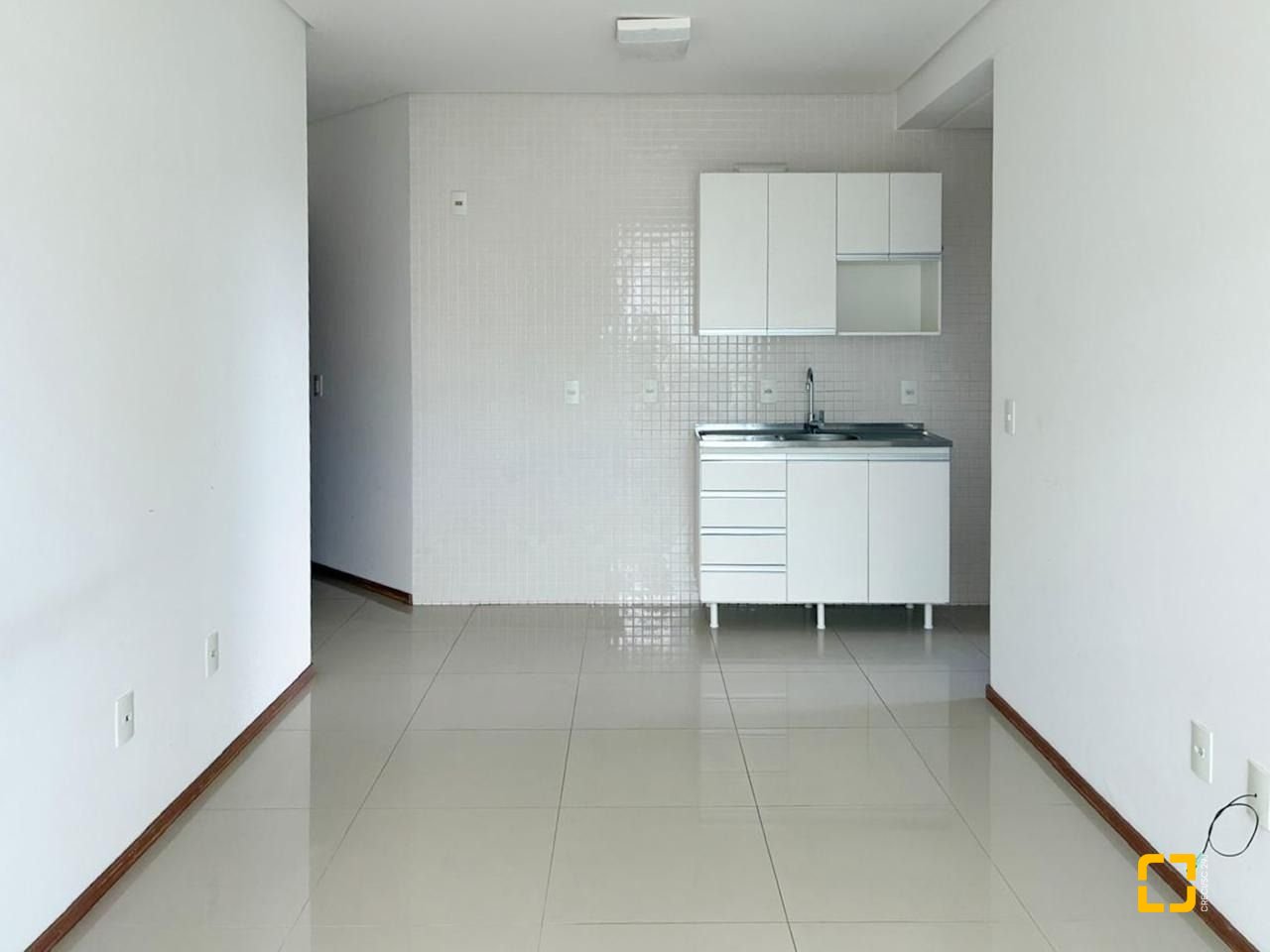Apartamento com 43m², 1 quarto, 1 garagem, no bairro Rio Tavares em Florianópolis