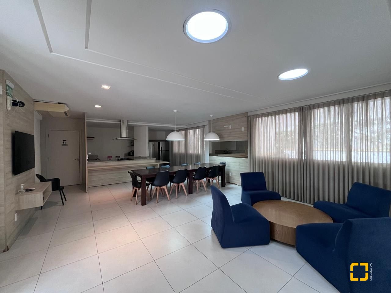 Apartamento com 67m², 3 quartos (sendo 1 suíte), 1 garagem, no bairro Abraão em Florianópolis