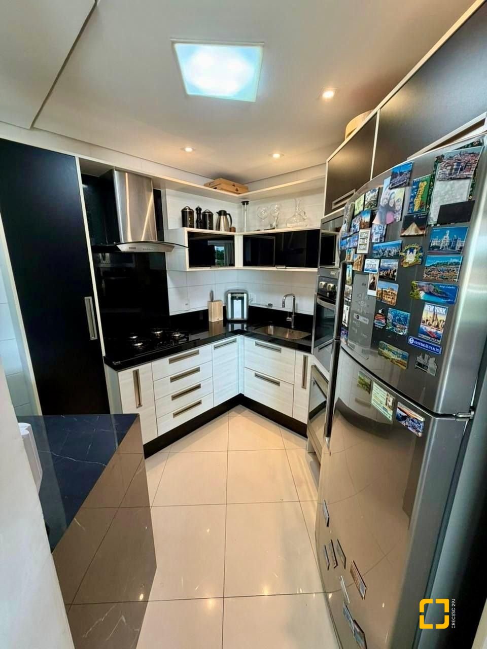 Apartamento com 67m², 3 quartos (sendo 1 suíte), 1 garagem, no bairro Abraão em Florianópolis