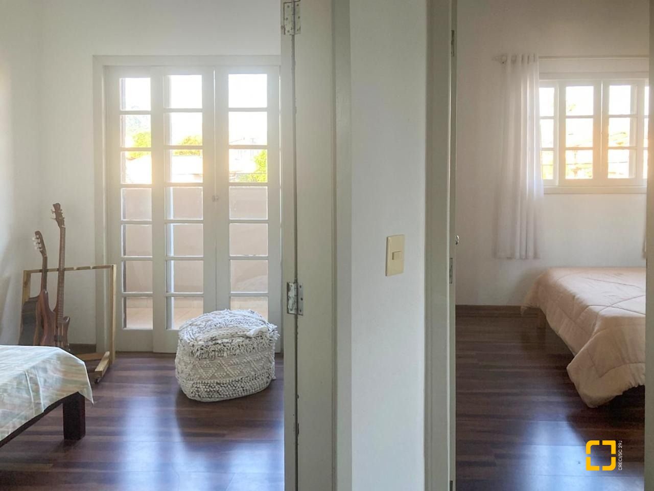Casa com 239m², 6 quartos (sendo 1 suíte), 2 garagens, no bairro Carianos em Florianópolis