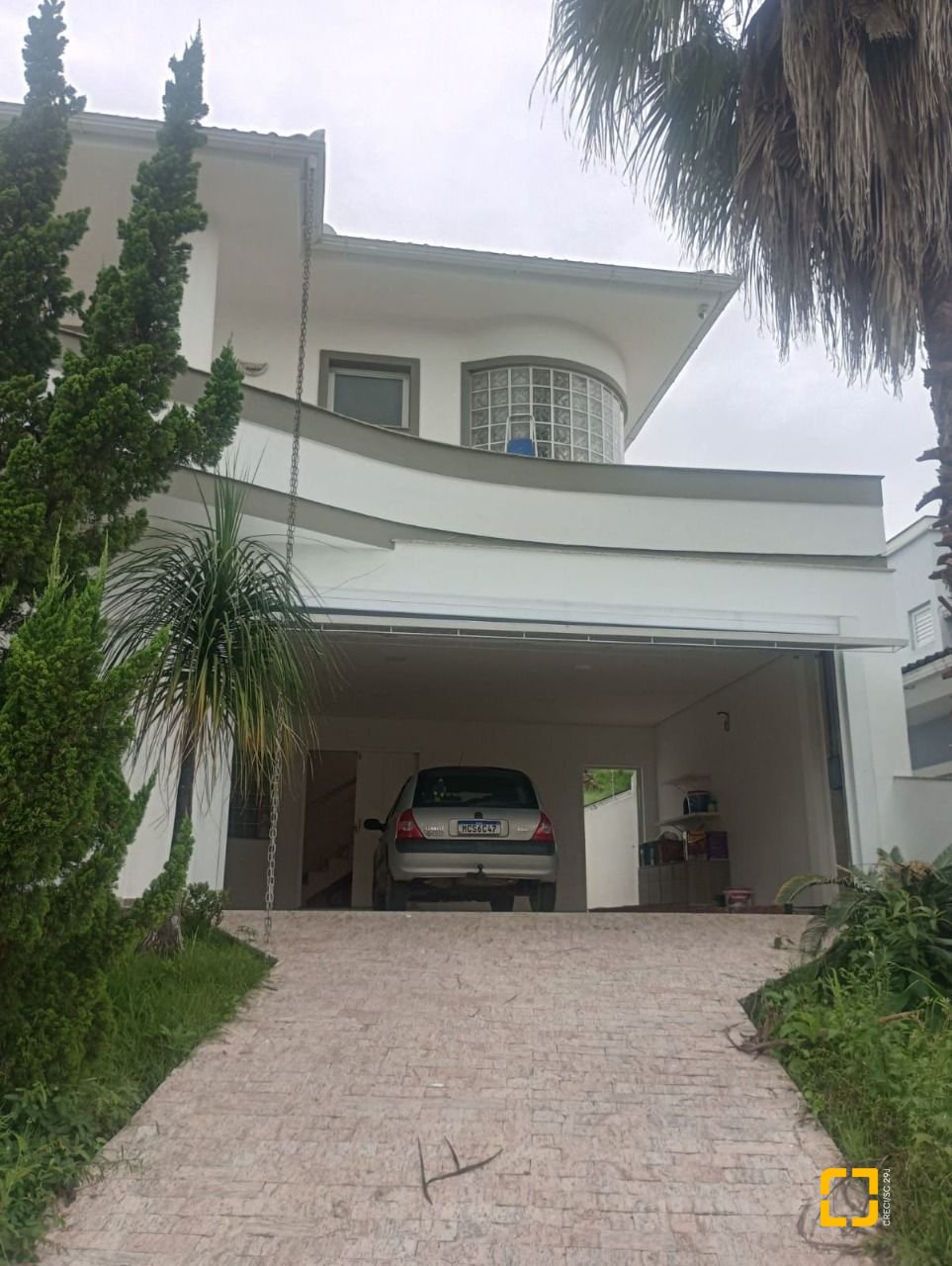 Casa com 239m², 3 quartos (sendo 1 suíte), 2 garagens, no bairro Pedra Branca em Palhoça