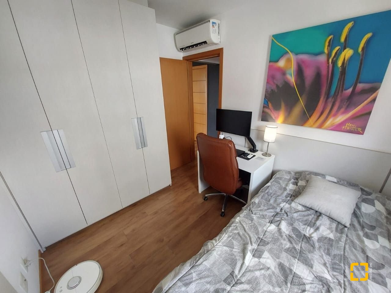 Apartamento com 64m², 3 quartos (sendo 1 suíte), 2 garagens, no bairro Agronômica em Florianópolis
