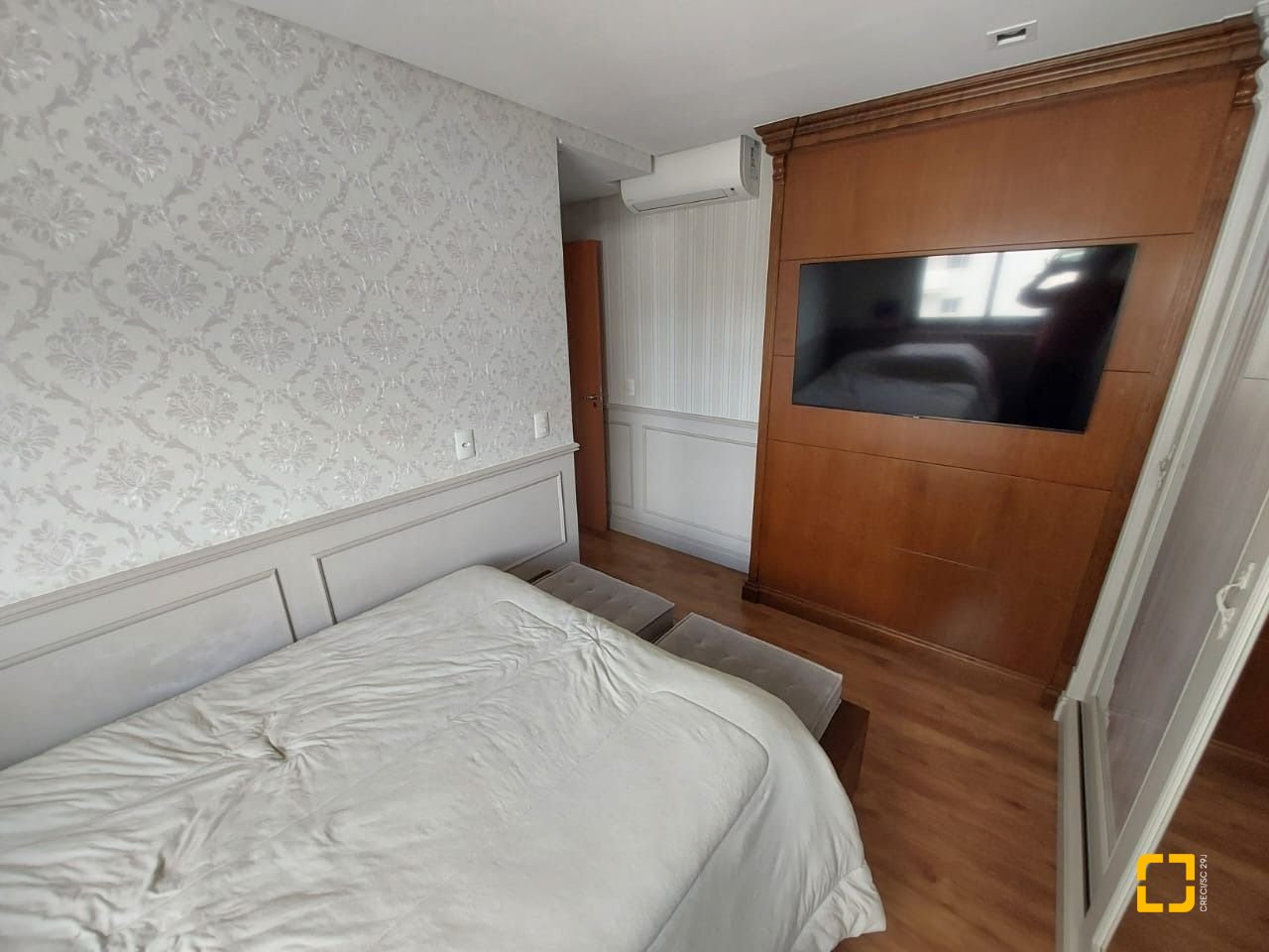 Apartamento com 64m², 3 quartos (sendo 1 suíte), 2 garagens, no bairro Agronômica em Florianópolis