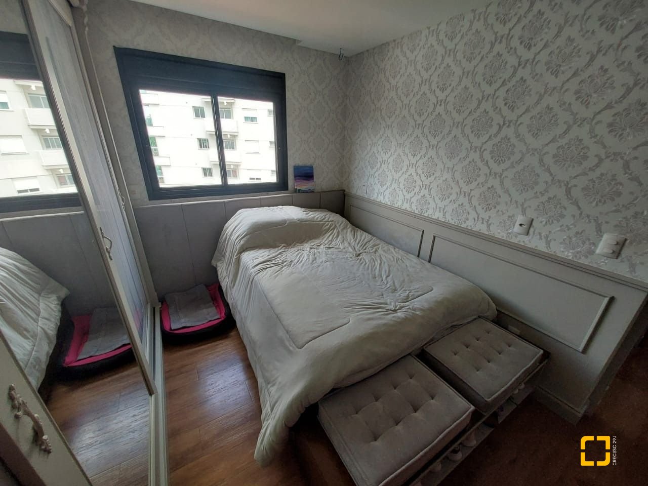 Apartamento com 64m², 3 quartos (sendo 1 suíte), 2 garagens, no bairro Agronômica em Florianópolis