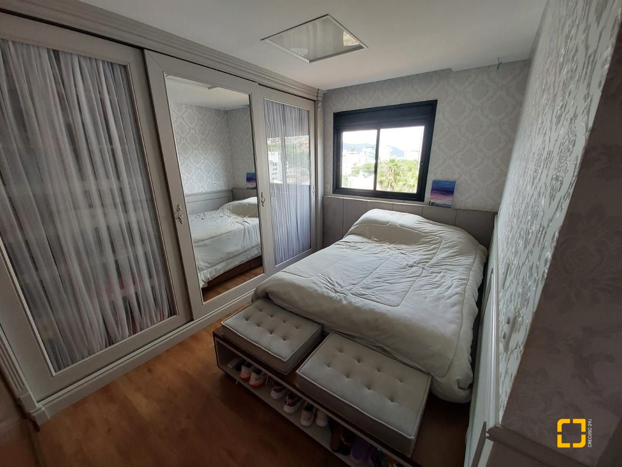 Apartamento com 64m², 3 quartos (sendo 1 suíte), 2 garagens, no bairro Agronômica em Florianópolis