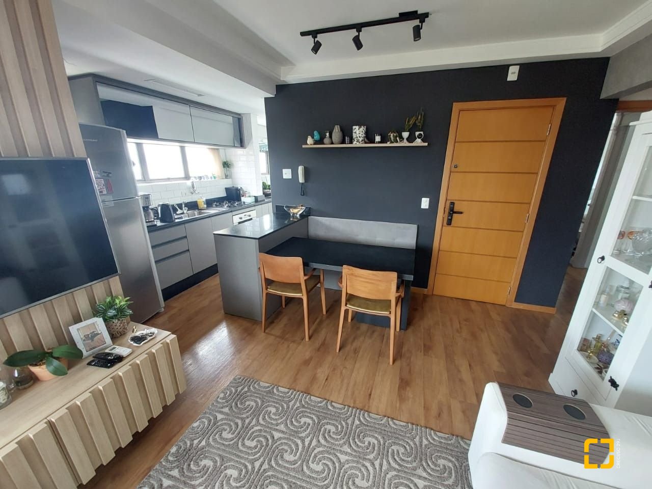 Apartamento com 64m², 3 quartos (sendo 1 suíte), 2 garagens, no bairro Agronômica em Florianópolis