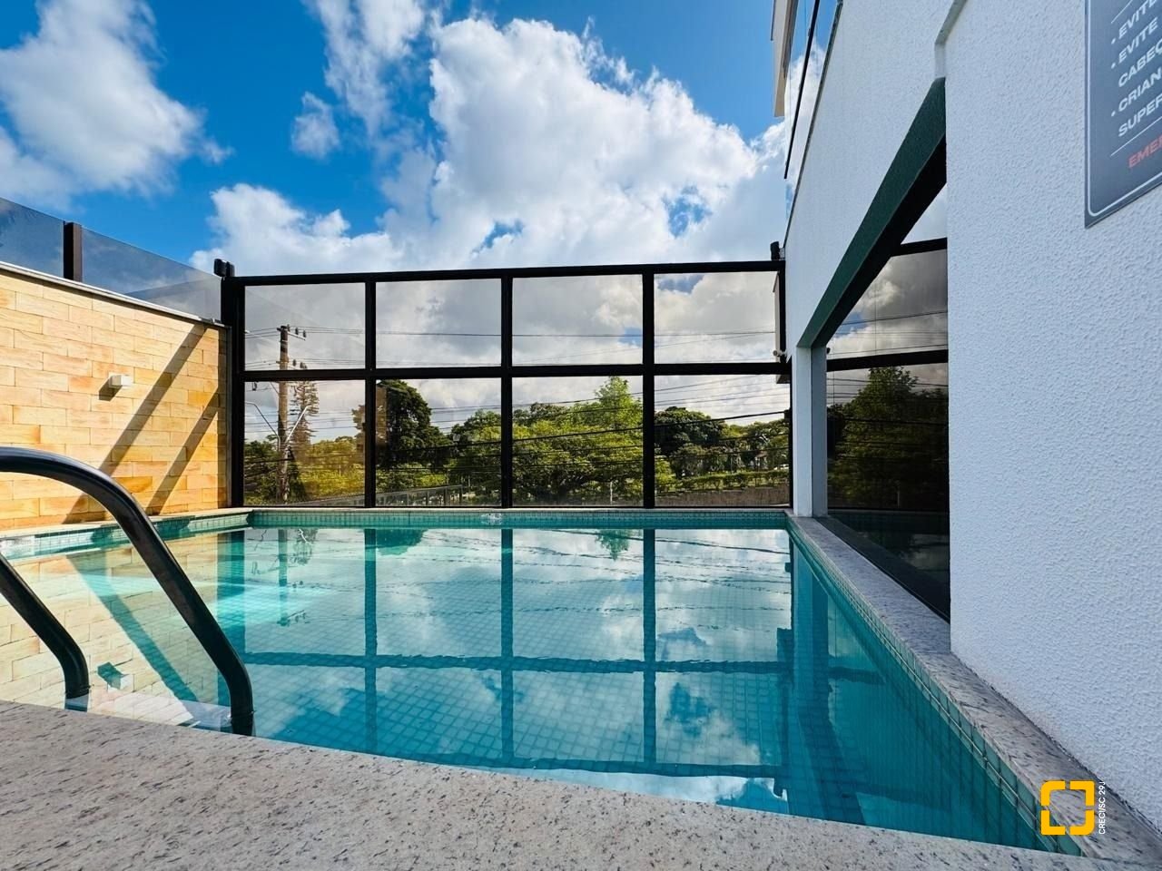 Apartamento com 64m², 3 quartos (sendo 1 suíte), 2 garagens, no bairro Agronômica em Florianópolis