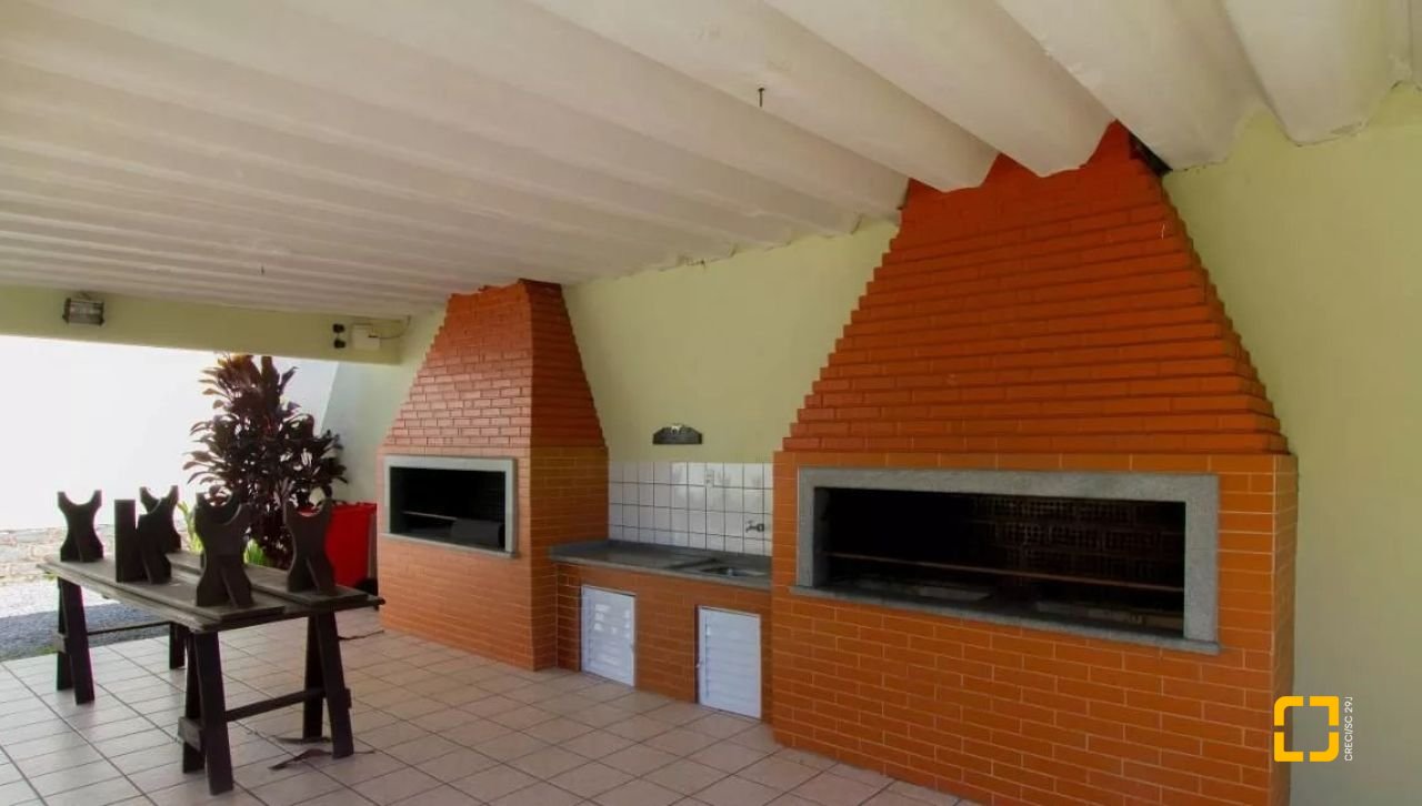Apartamento com 78m², 4 quartos (sendo 1 suíte), 1 garagem, no bairro Estreito em Florianópolis