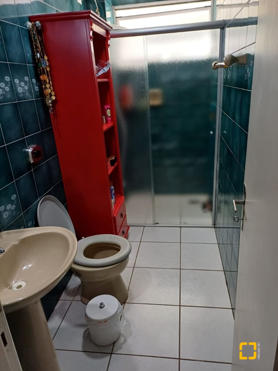 Apartamento com 78m², 4 quartos (sendo 1 suíte), 1 garagem, no bairro Estreito em Florianópolis