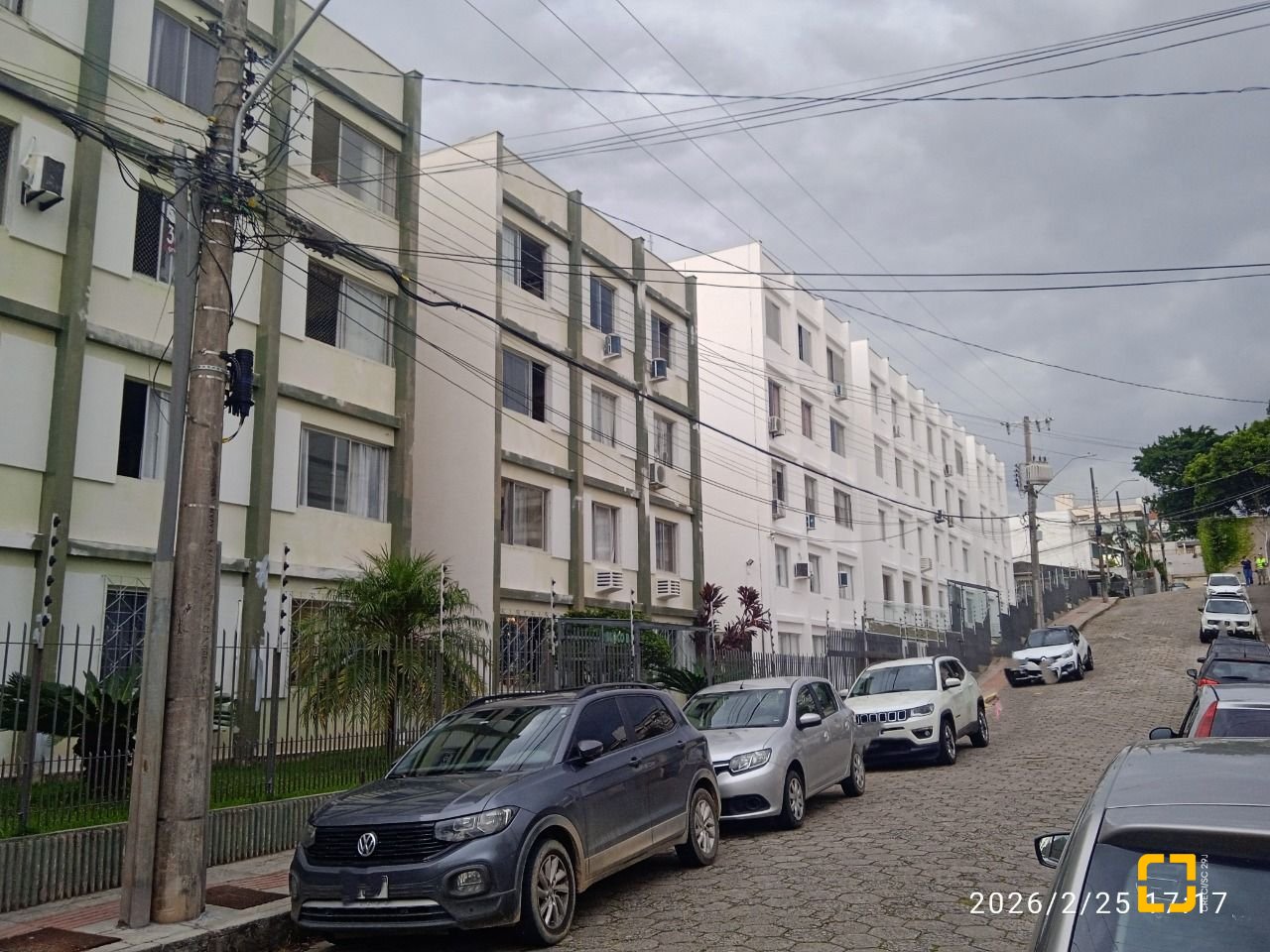 Apartamento com 78m², 4 quartos (sendo 1 suíte), 1 garagem, no bairro Estreito em Florianópolis