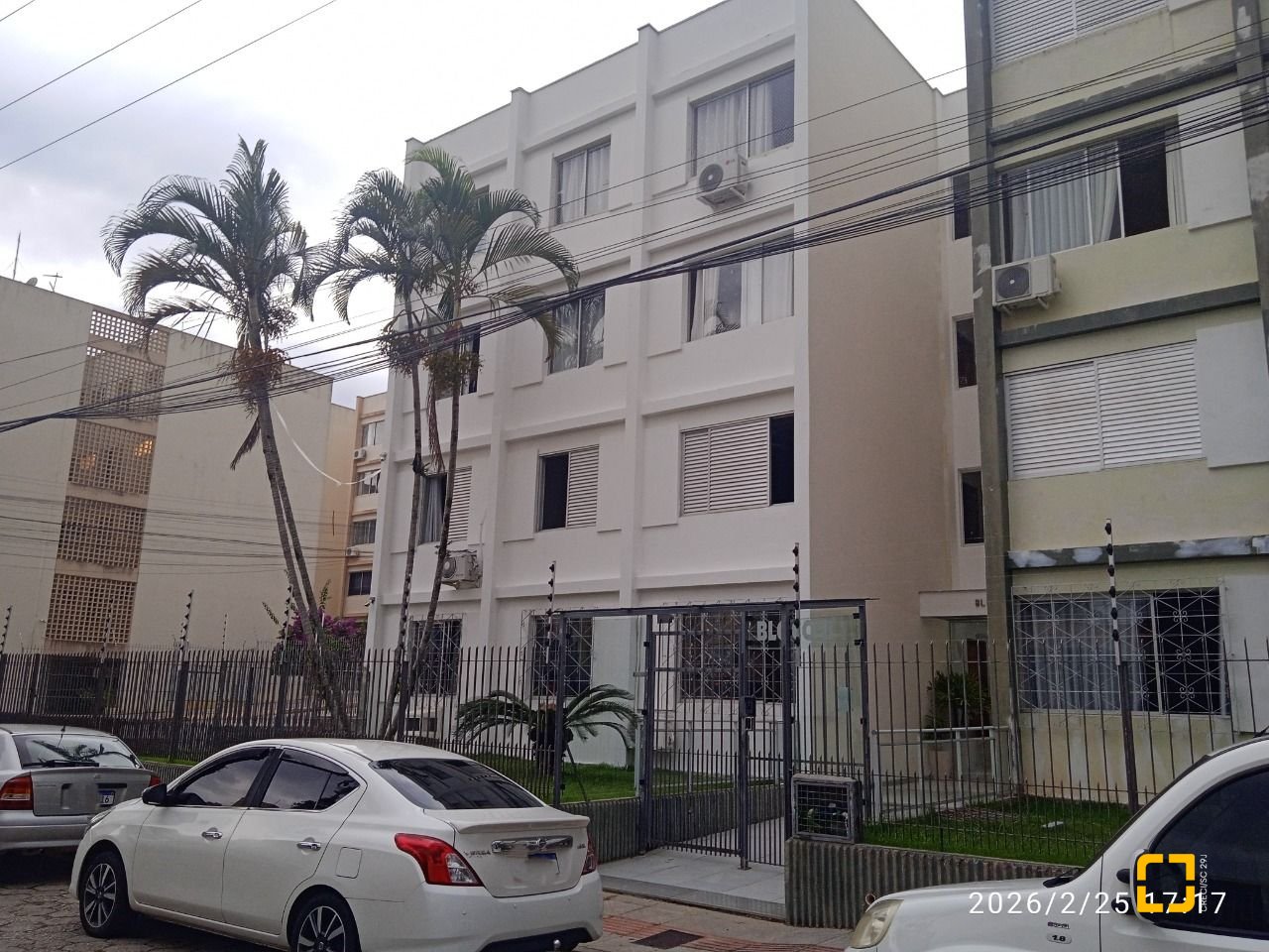 Apartamento com 78m², 4 quartos (sendo 1 suíte), 1 garagem, no bairro Estreito em Florianópolis