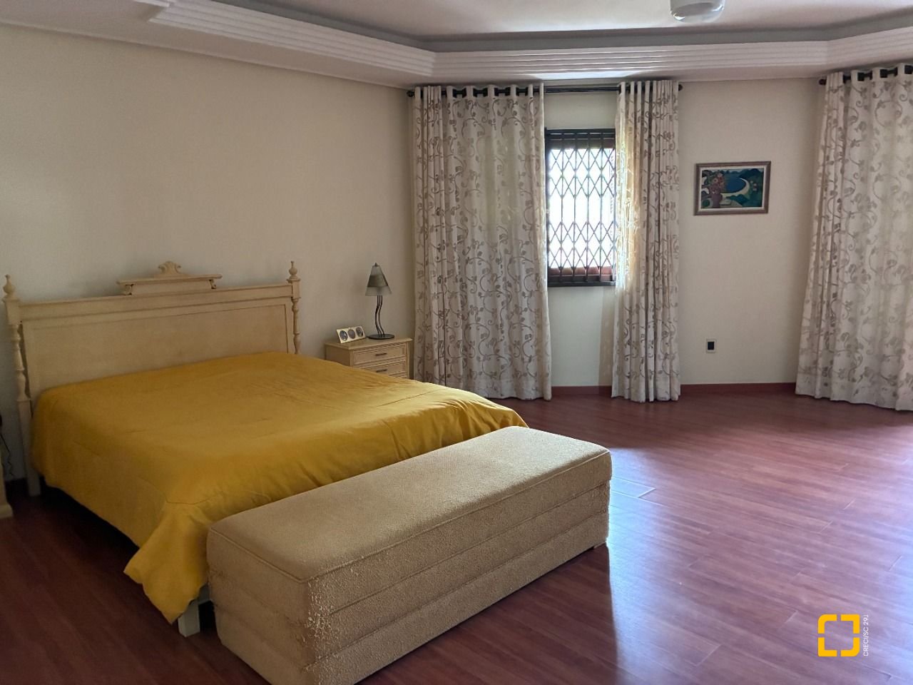 Casa com 640m², 5 quartos (sendo 5 suítes), 4 garagens, no bairro Itacorubi em Florianópolis