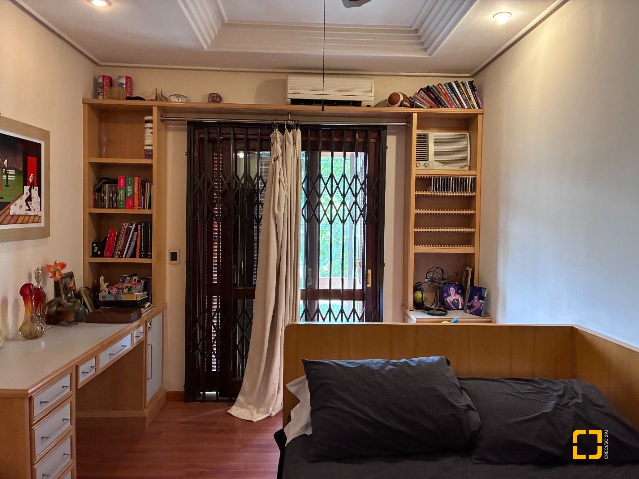 Casa com 640m², 5 quartos (sendo 5 suítes), 4 garagens, no bairro Itacorubi em Florianópolis