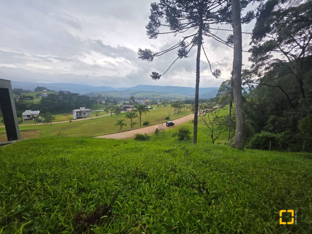Terreno com 1011m², no bairro Invernadinha em Rancho Queimado