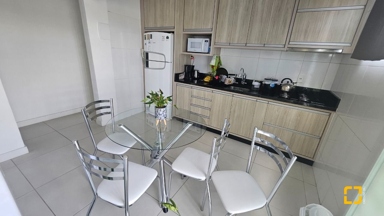 Apartamento com 69m², 2 quartos, 1 garagem, no bairro Kobrasol em São José