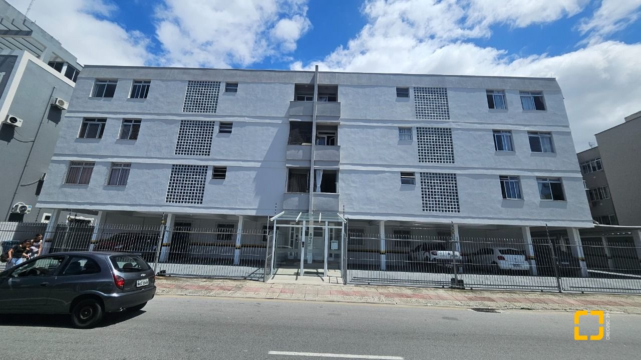 Apartamento com 69m², 2 quartos, 1 garagem, no bairro Kobrasol em São José