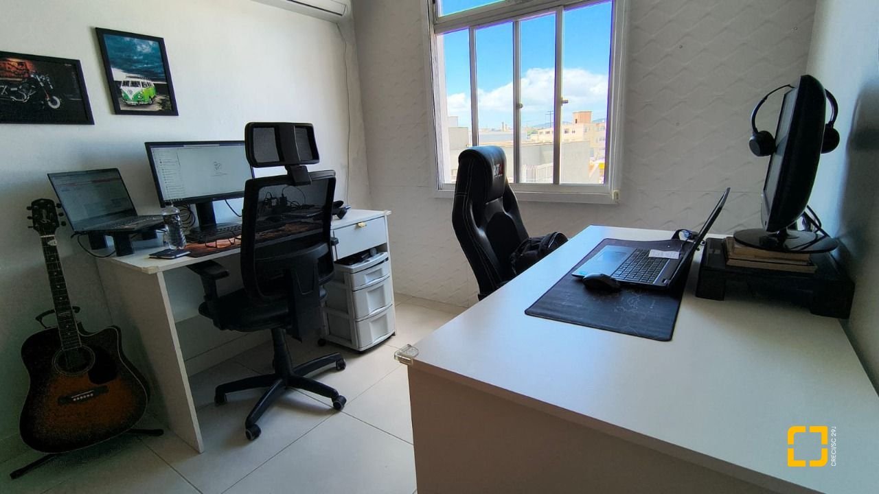 Apartamento com 69m², 2 quartos, 1 garagem, no bairro Kobrasol em São José