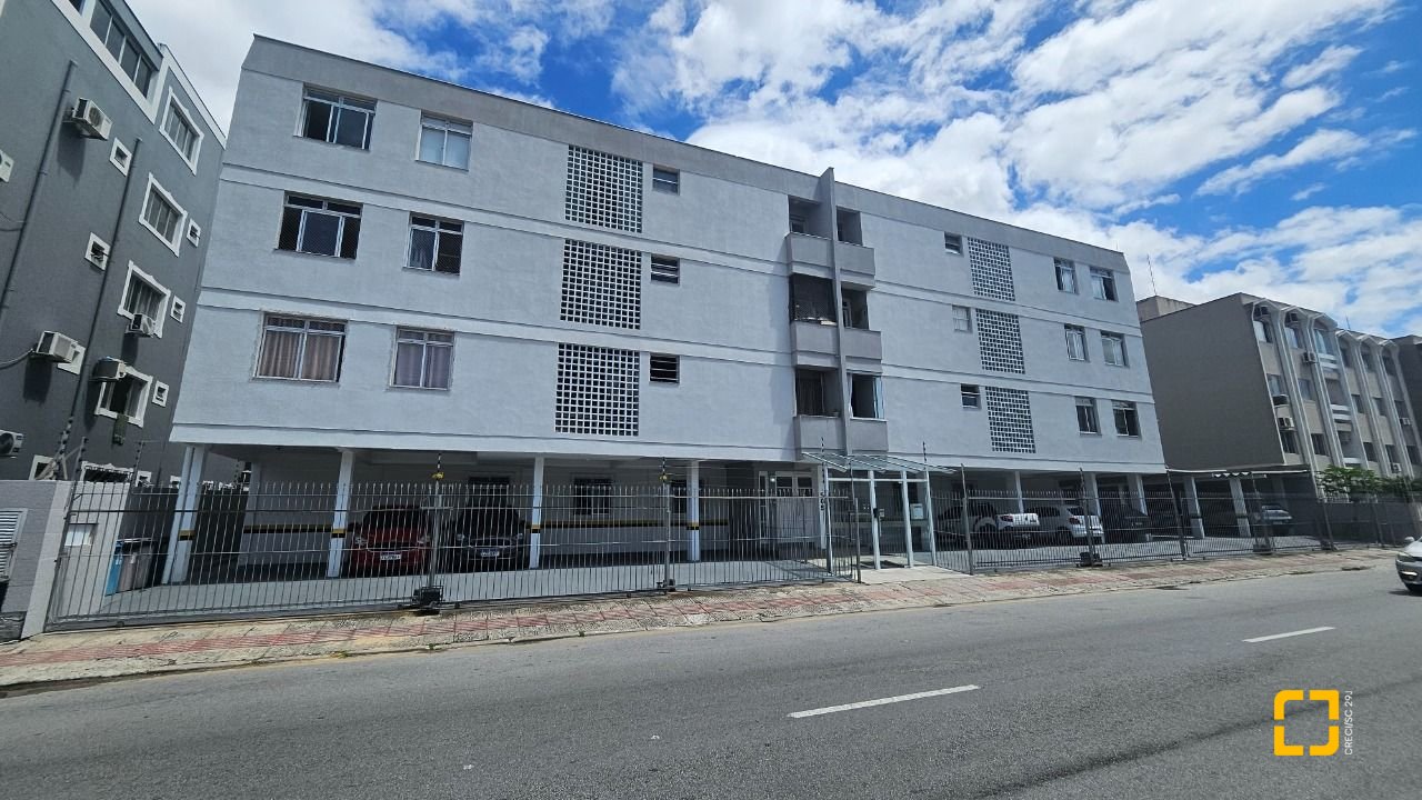 Apartamento com 69m², 2 quartos, 1 garagem, no bairro Kobrasol em São José