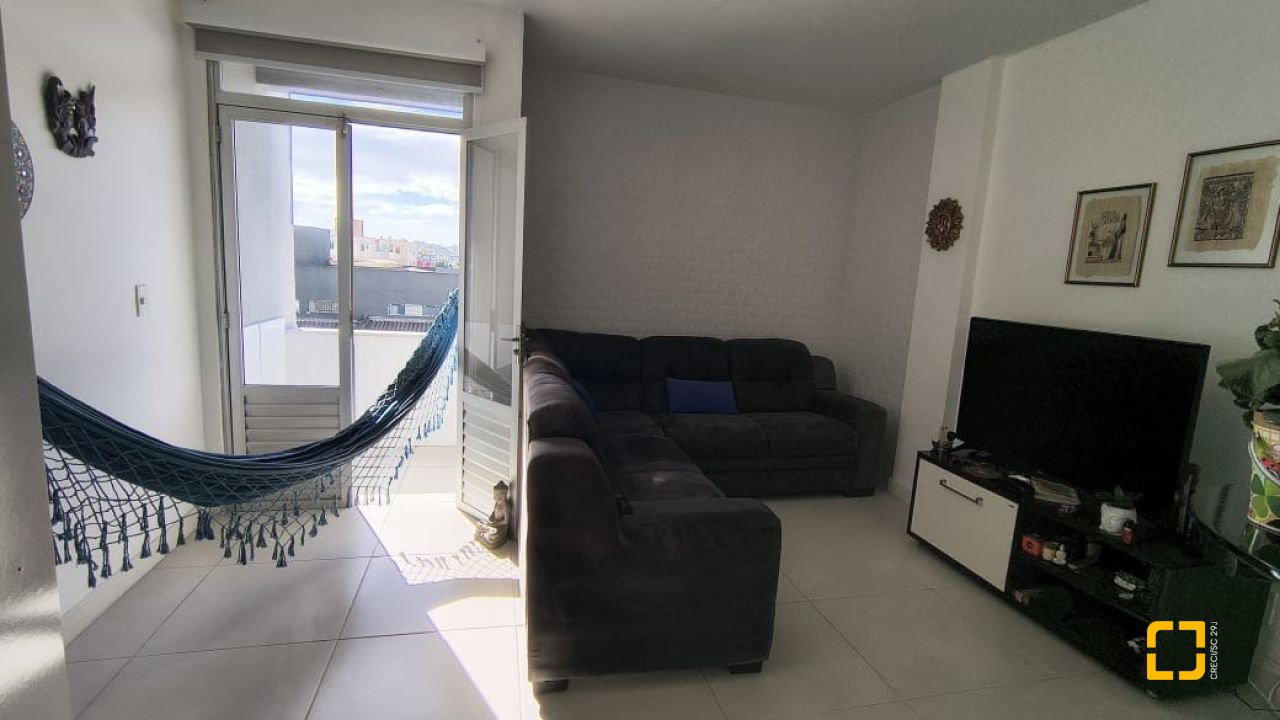 Apartamento com 69m², 2 quartos, 1 garagem, no bairro Kobrasol em São José
