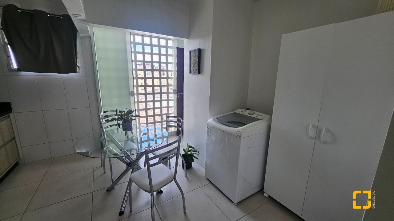 Apartamento com 69m², 2 quartos, 1 garagem, no bairro Kobrasol em São José