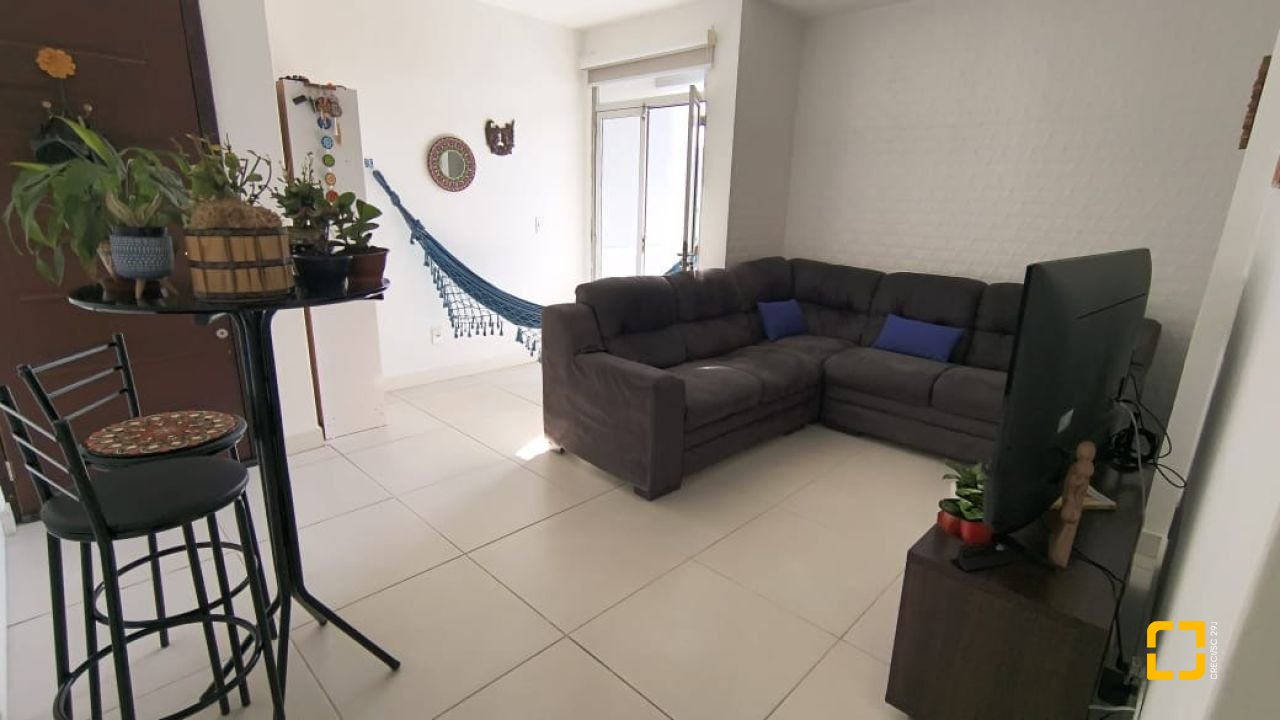 Apartamento com 69m², 2 quartos, 1 garagem, no bairro Kobrasol em São José