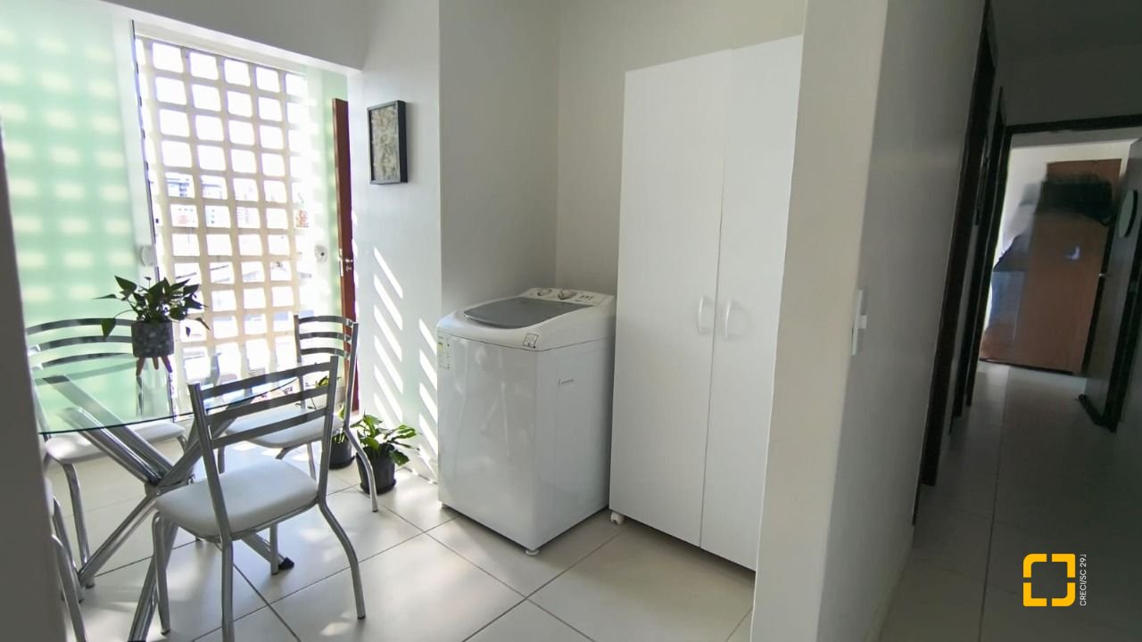 Apartamento com 69m², 2 quartos, 1 garagem, no bairro Kobrasol em São José