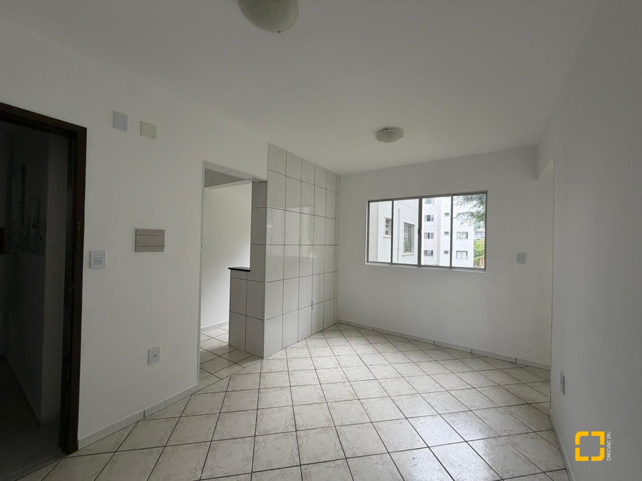 Apartamento com 46m², 2 quartos, 1 garagem, no bairro Serraria em São José