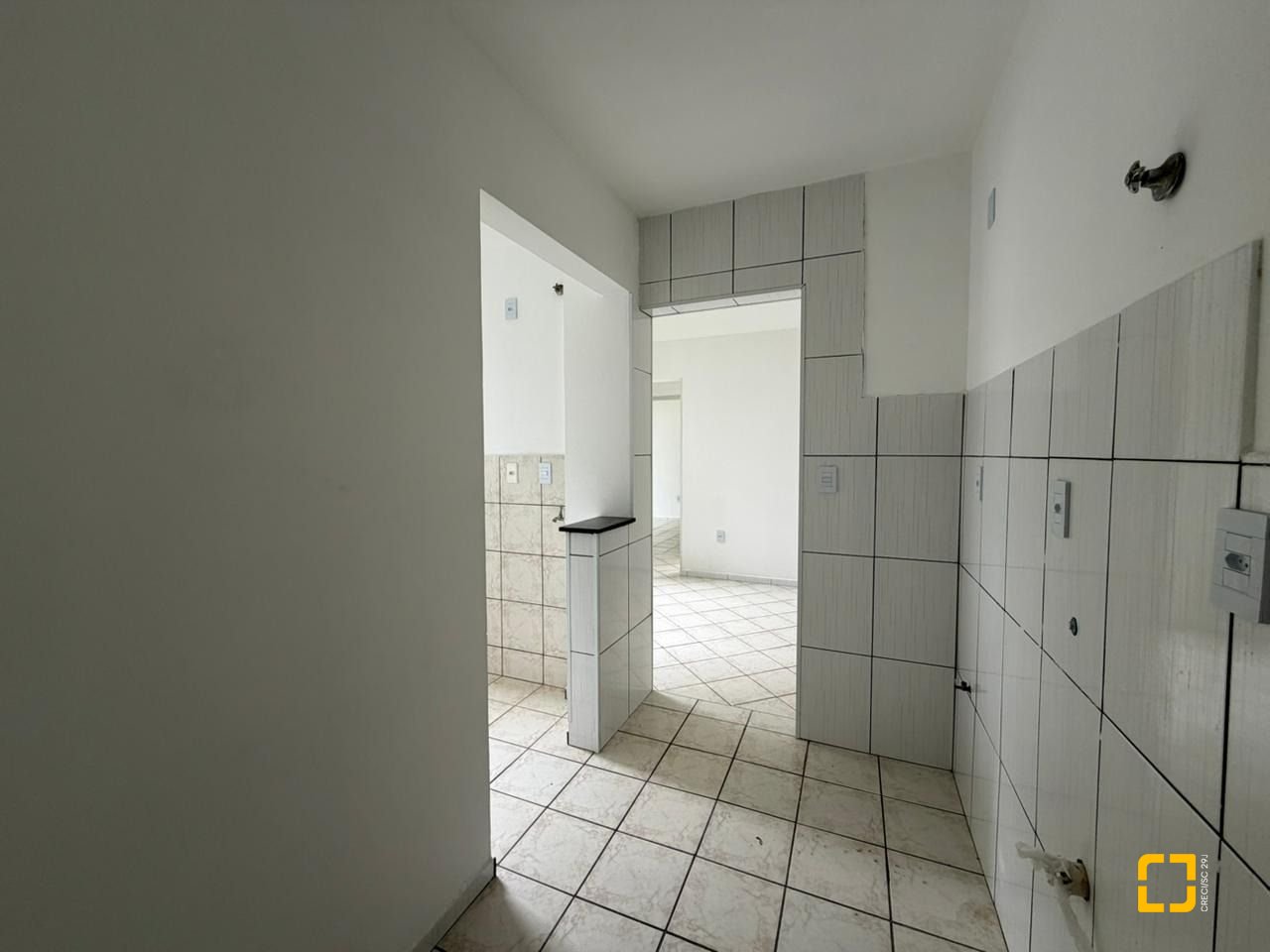 Apartamento com 46m², 2 quartos, 1 garagem, no bairro Serraria em São José