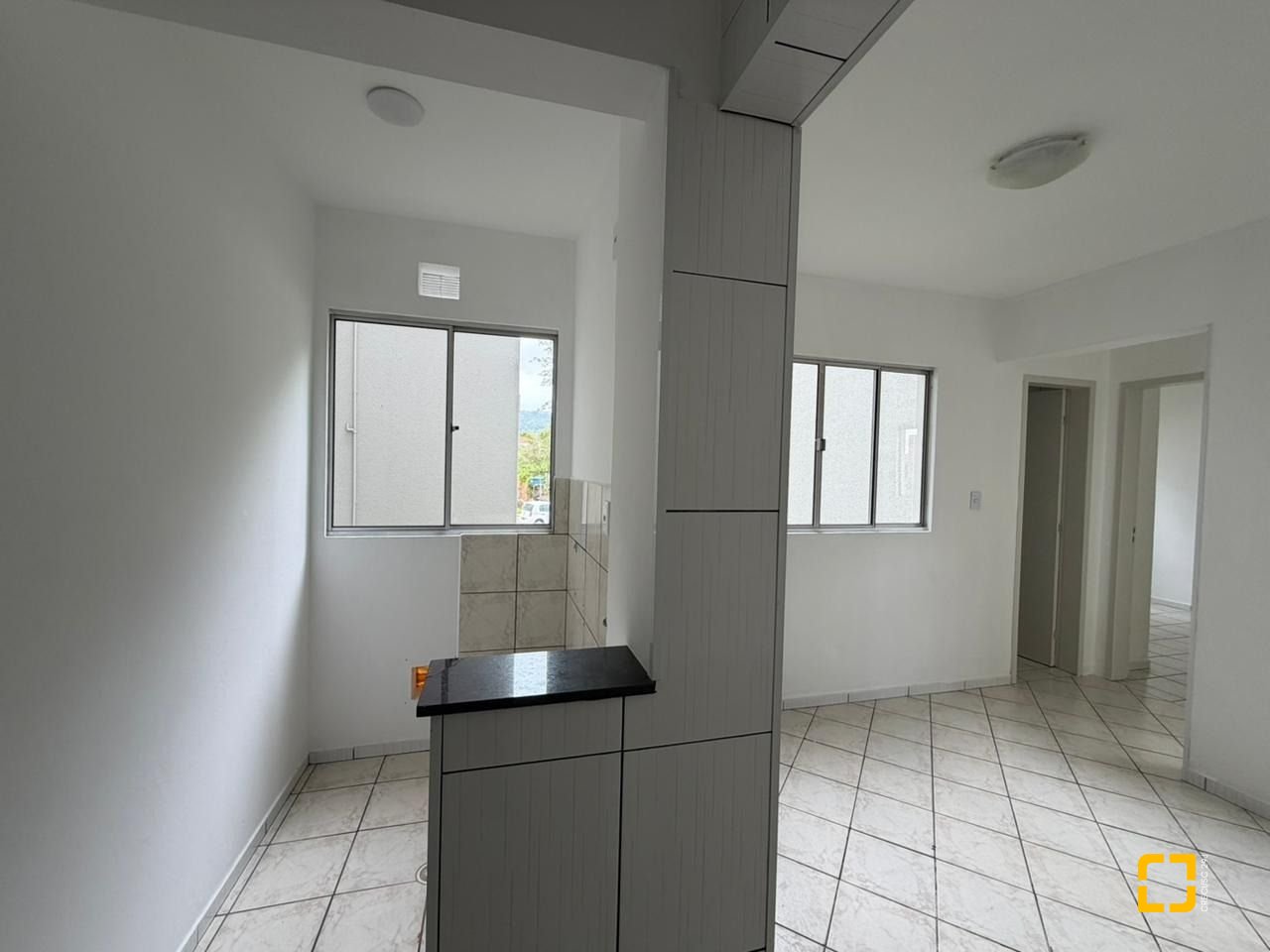 Apartamento com 46m², 2 quartos, 1 garagem, no bairro Serraria em São José