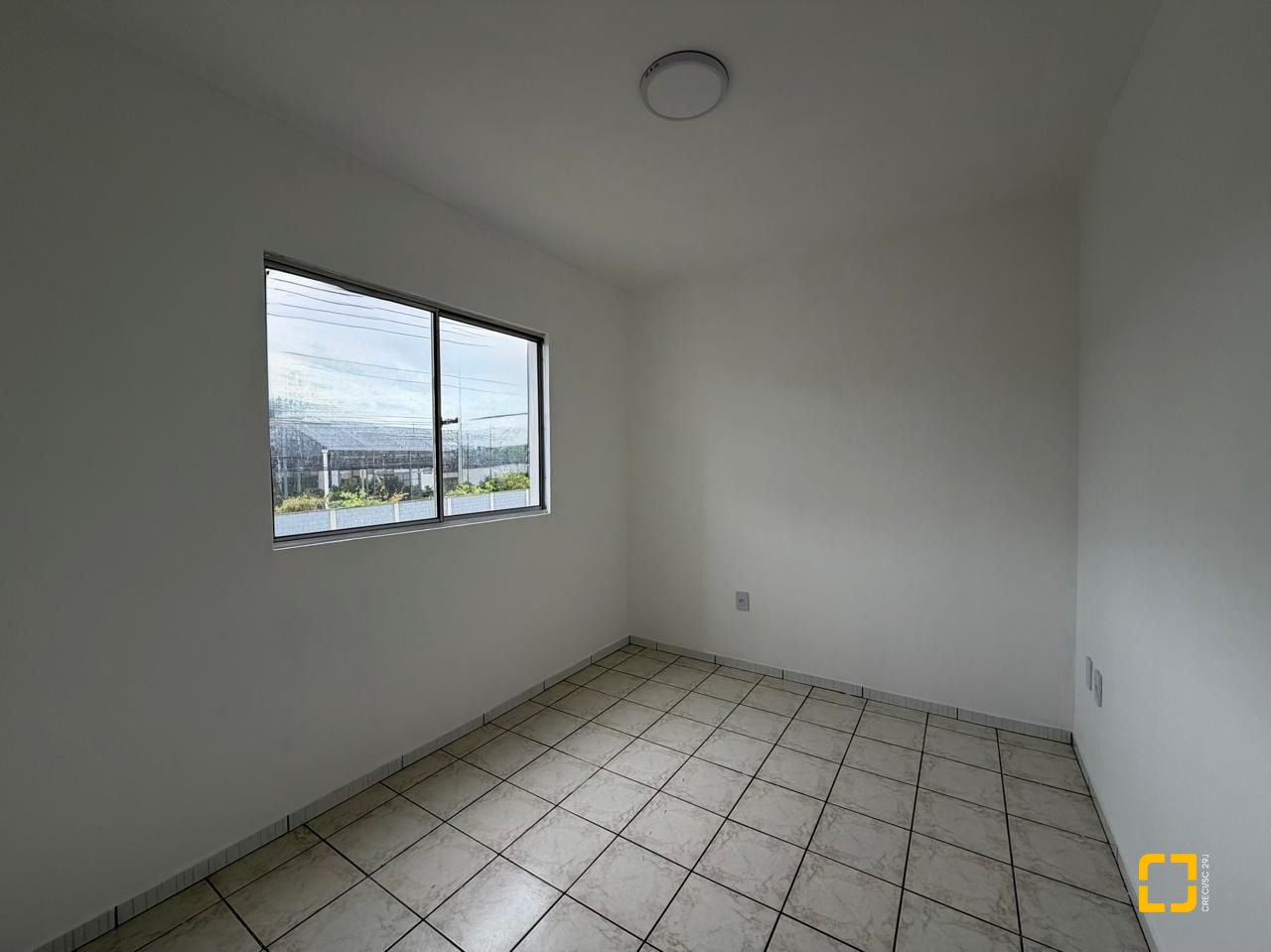 Apartamento com 46m², 2 quartos, 1 garagem, no bairro Serraria em São José