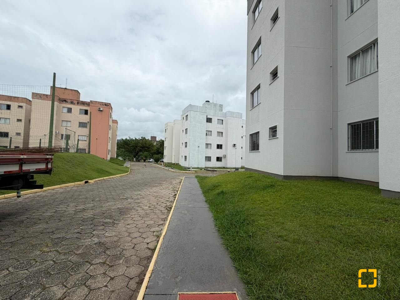 Apartamento com 46m², 2 quartos, 1 garagem, no bairro Serraria em São José