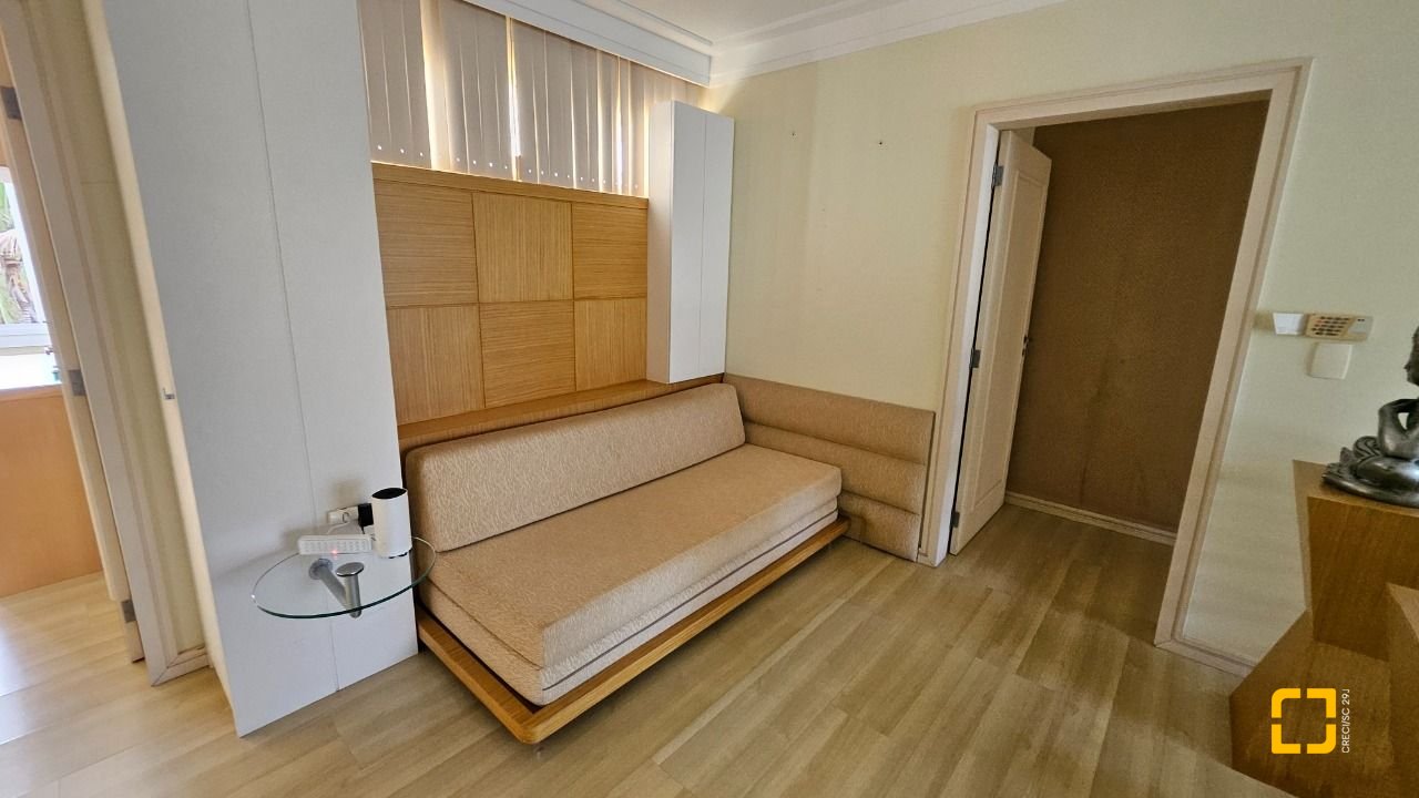 Casa com 339m², 3 quartos (sendo 3 suítes), 3 garagens, no bairro Santa Mônica em Florianópolis