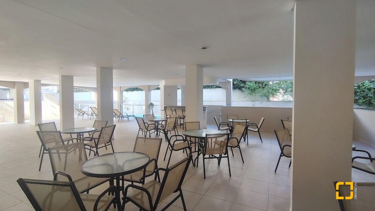 Apartamento com 118m², 4 quartos (sendo 1 suíte), 2 garagens, no bairro Jurerê Internacional em Florianópolis